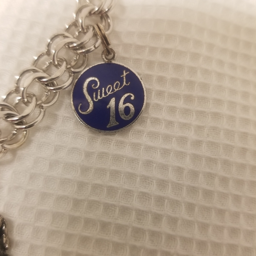 Elco Vintage Sterling Silver Bracelet with 4 Sterling Silver Charms - Picture 6 of 6